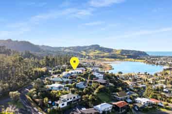 18 Hinemoa Terrace, Tairua