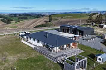 64 Cameron Road, BALCLUTHA