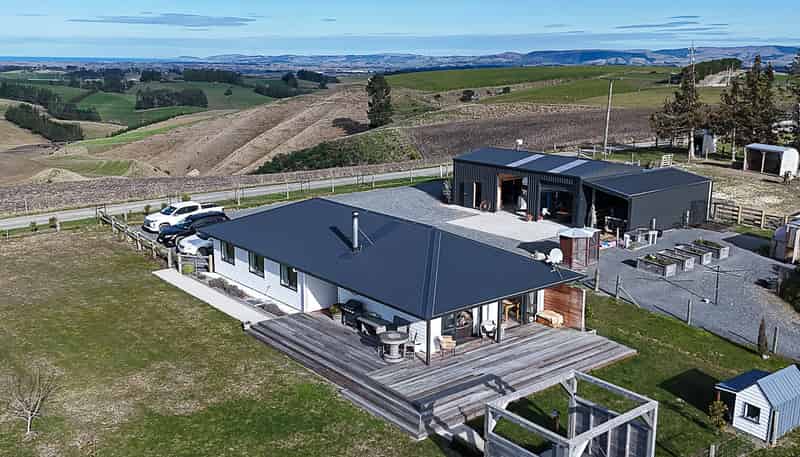 64 Cameron Road, BALCLUTHA