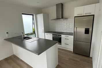 3A Riverhead Point Drive, Riverhead