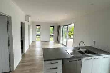 3A Riverhead Point Drive, Riverhead
