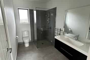 3A Riverhead Point Drive, Riverhead