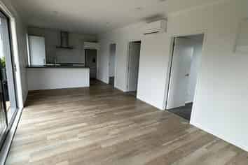 3A Riverhead Point Drive, Riverhead