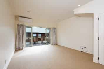 9/5 Malcolm Lane, Thorndon