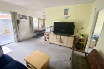 24a  Northgrove Avenue, Hillcrest
