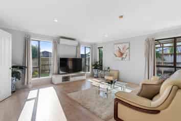 4 Shingleton Lane, Flat Bush