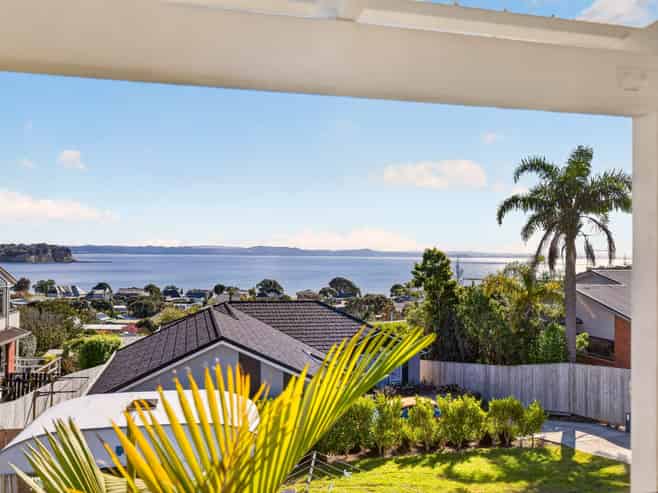 954 Whangaparaoa Road, Manly