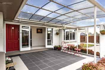 262 Main North Road, Redwood