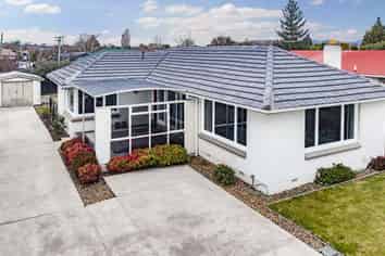 262 Main North Road, Redwood