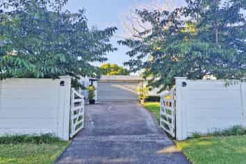 101 Cameron Road , Te Puke