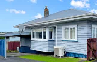 348A Western Hills Drive, Avenues