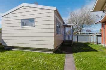 32a Robinson Crescent, Westbrook