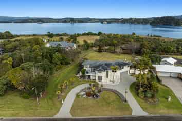 26 Ohiwa Parade, Ohope