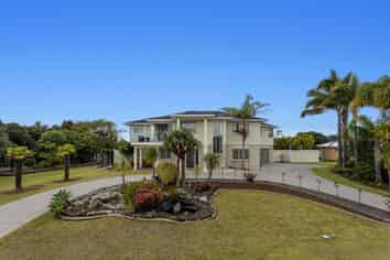 26 Ohiwa Parade, Ohope