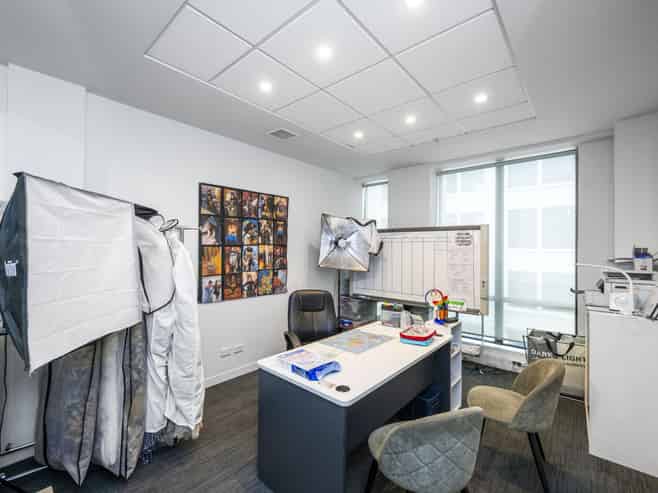 Prime CBD office with retail investment