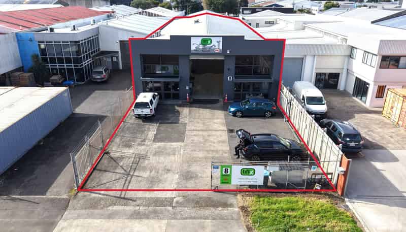 8 Botha Road, Penrose