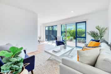3/70 Fernhill Way, Oteha