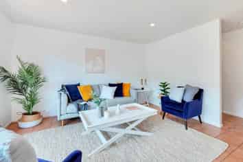 3/70 Fernhill Way, Oteha