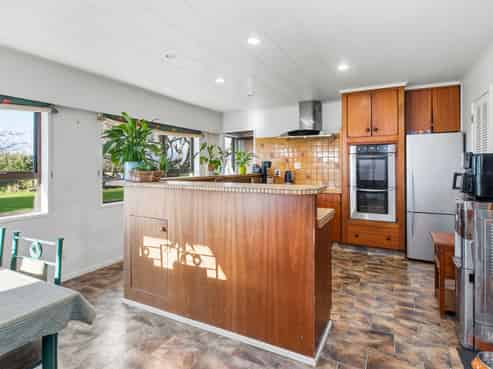 1633 State Highway 25, Pipiroa