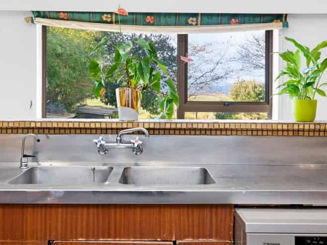 1633 State Highway 25, Pipiroa