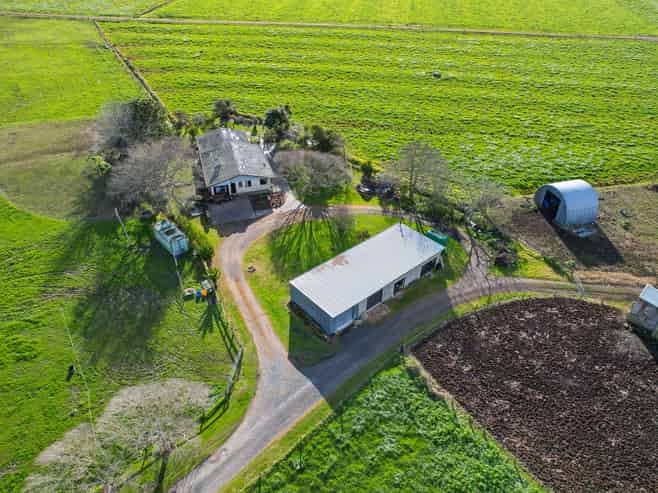 1633 State Highway 25, Pipiroa