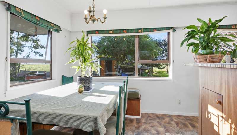 1633 State Highway 25, Pipiroa