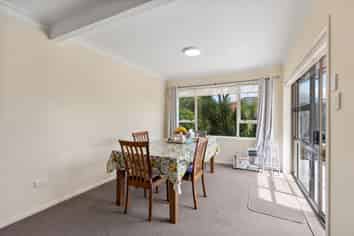 16 Dunstan Crescent, Hornby