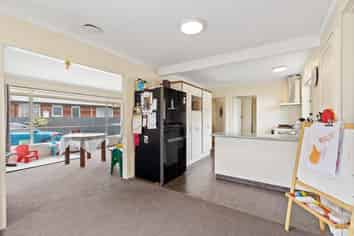 16 Dunstan Crescent, Hornby