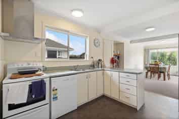 16 Dunstan Crescent, Hornby