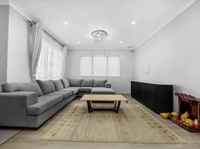 12 Uru Drive, Flat Bush