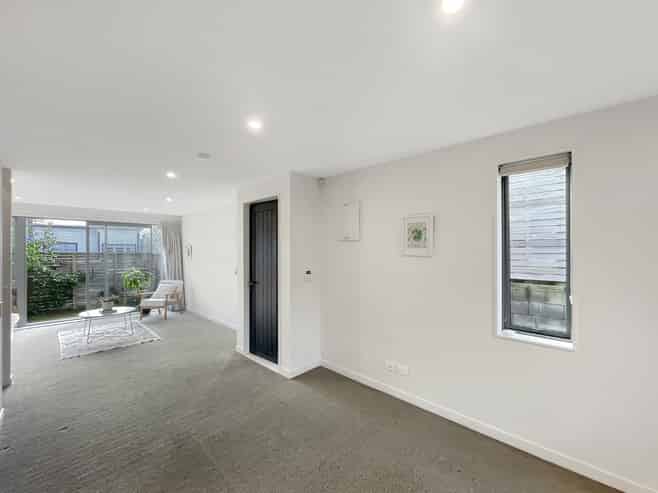 7/24 Princess Terrace, Newtown