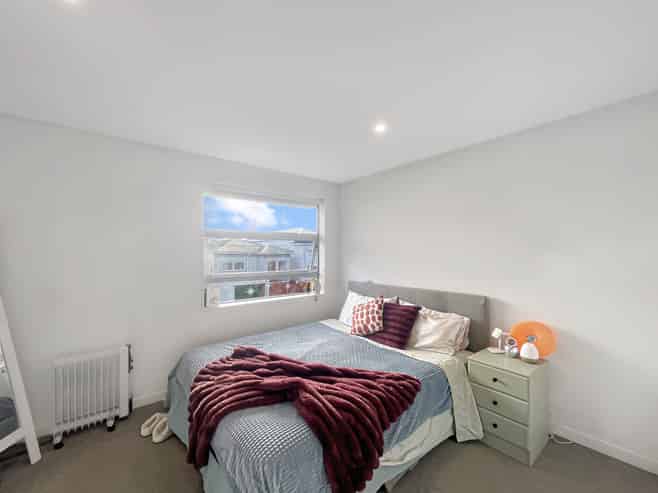 7/24 Princess Terrace, Newtown