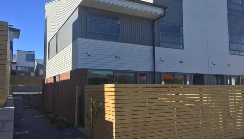7/24 Princess Terrace, Newtown