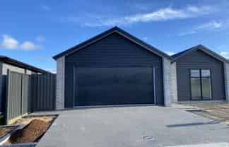 38 Hammick Crescent, Pyes Pa