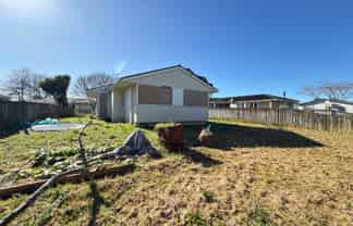 23 Hamilton Drive, Waiuku