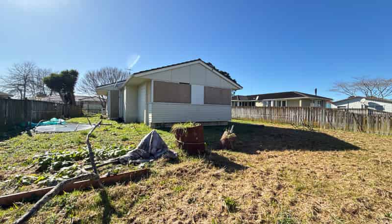 23 Hamilton Drive, Waiuku