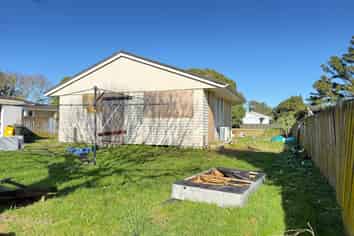 23 Hamilton Drive, Waiuku