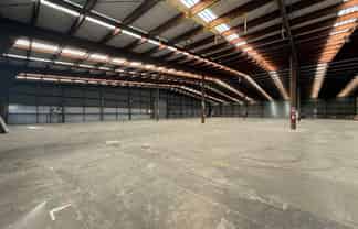 1800m² Warehouse With Large Secure Yard