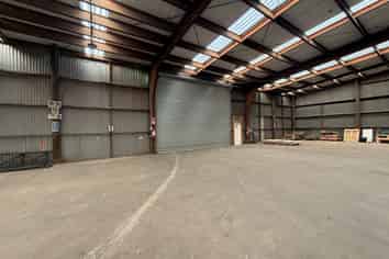 1800m² Warehouse With Large Secure Yard