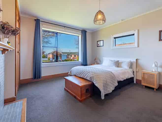 20 Hill View Crescent, Highfield