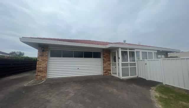 214A Grenada Street, Papamoa