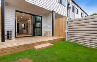 4/2 Kereru Street, Henderson