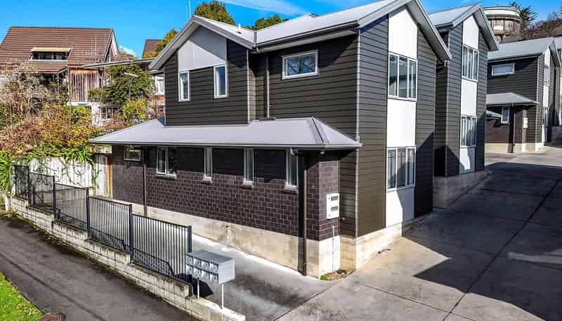 C/8/30 Hunter Street, Hamilton Lake