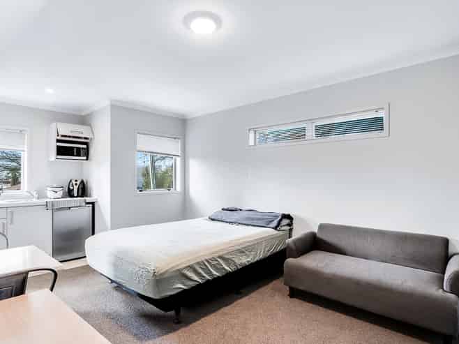 C/8/30 Hunter Street, Hamilton Lake