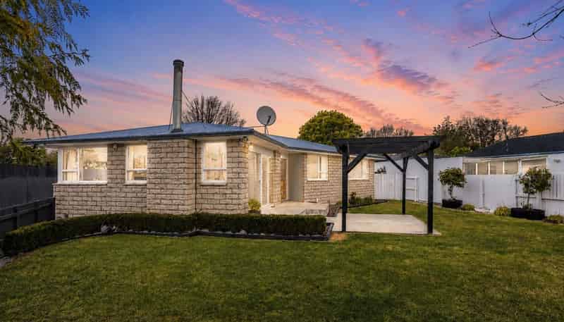 8 Doggett Place, Rangiora