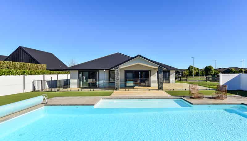 34 Alan Livingston Drive, Cambridge