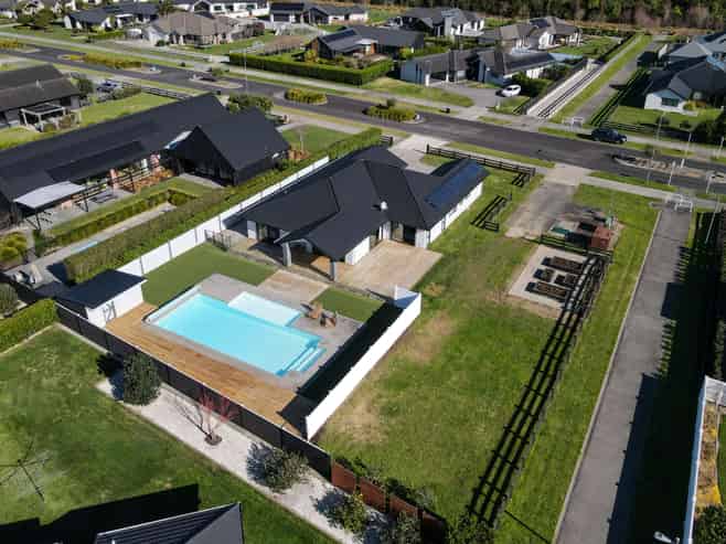 34 Alan Livingston Drive, Cambridge