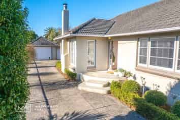 15 Raukawa Grove, Trentham