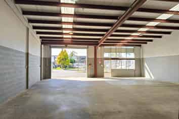 INDUSTRIAL WAREHOUSE
