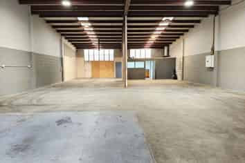 INDUSTRIAL WAREHOUSE
